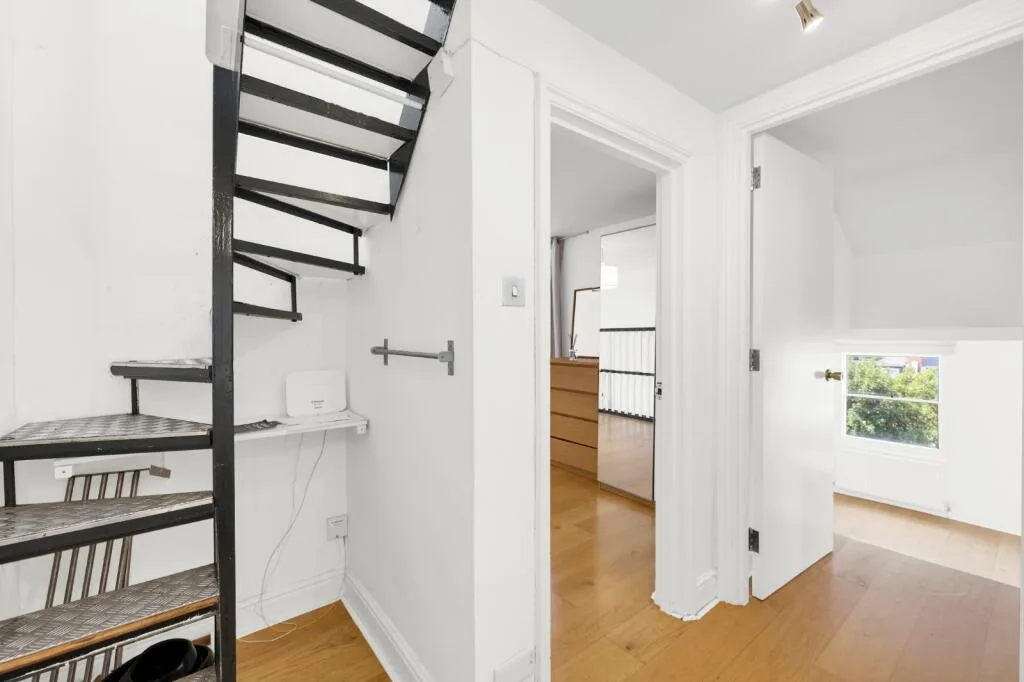 2 bedroom house for rent