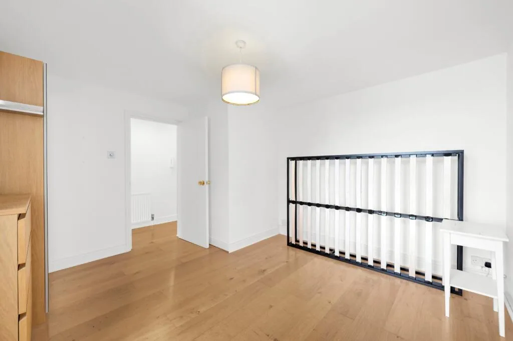 2 bedroom house for rent