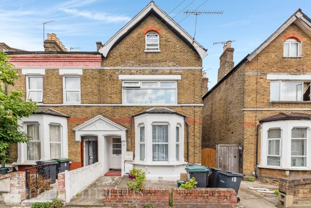 2 bedroom ground floor flat for rent