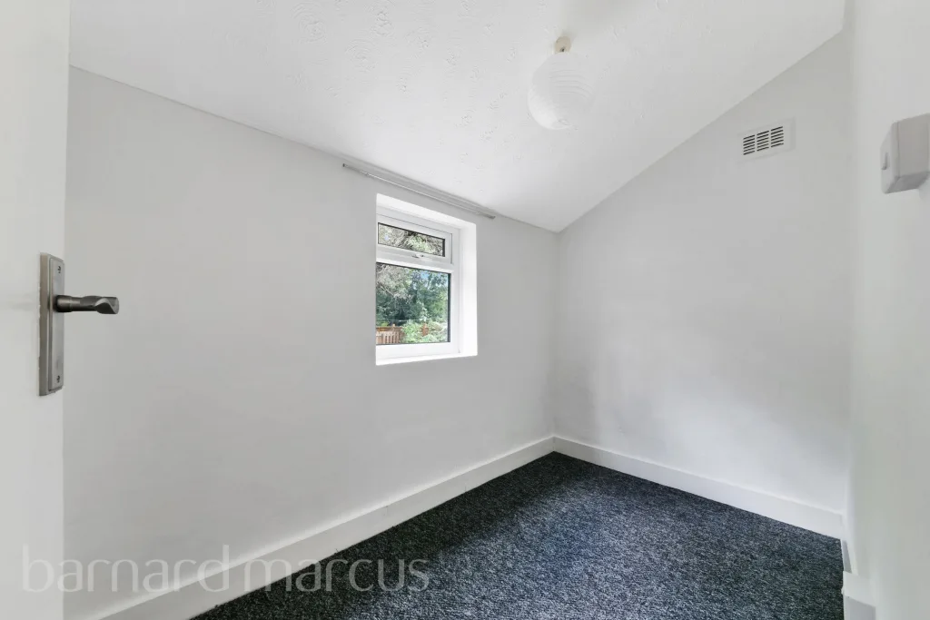 2 bedroom ground floor flat for rent