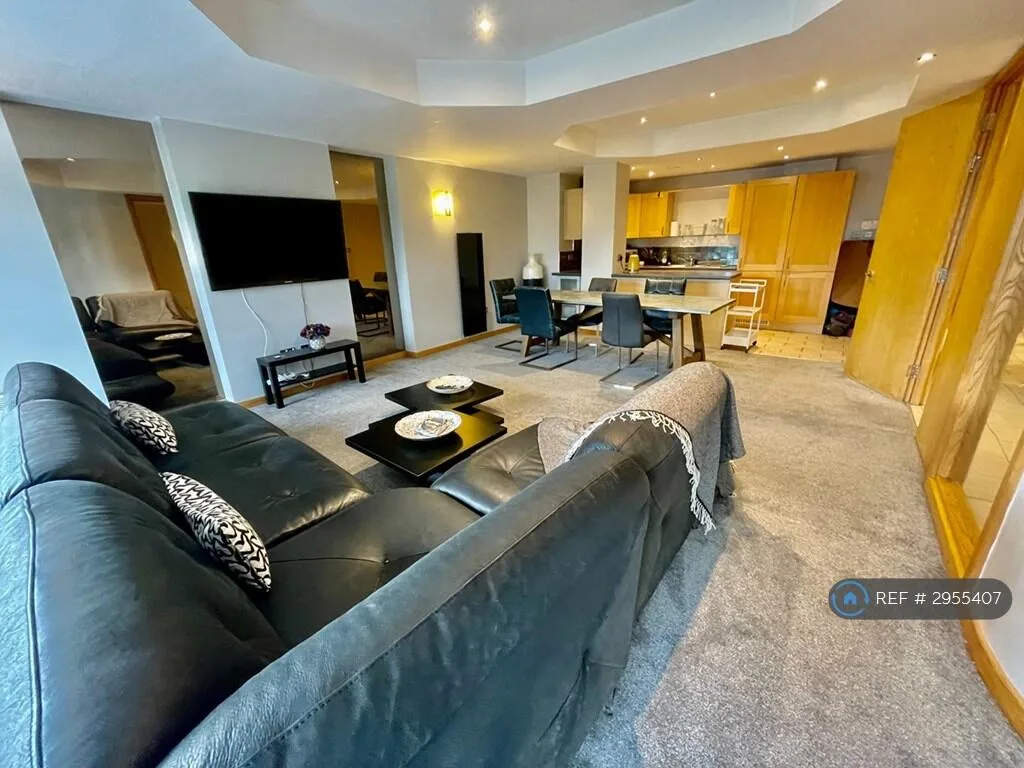3 bedroom flat for rent