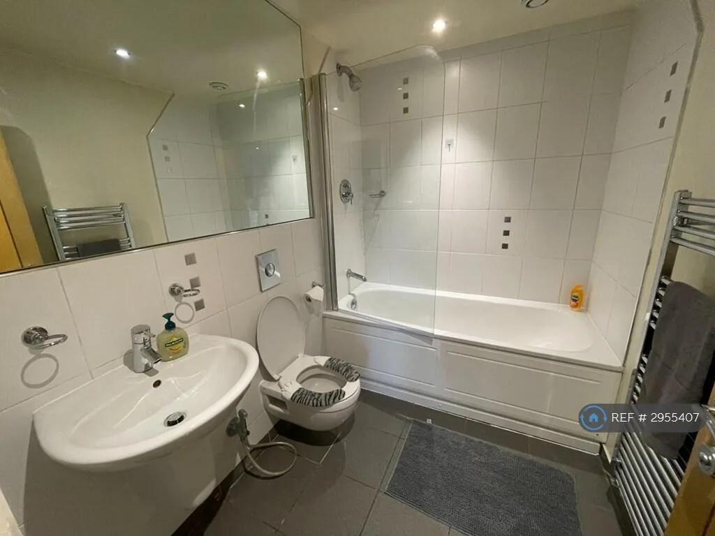 3 bedroom flat for rent