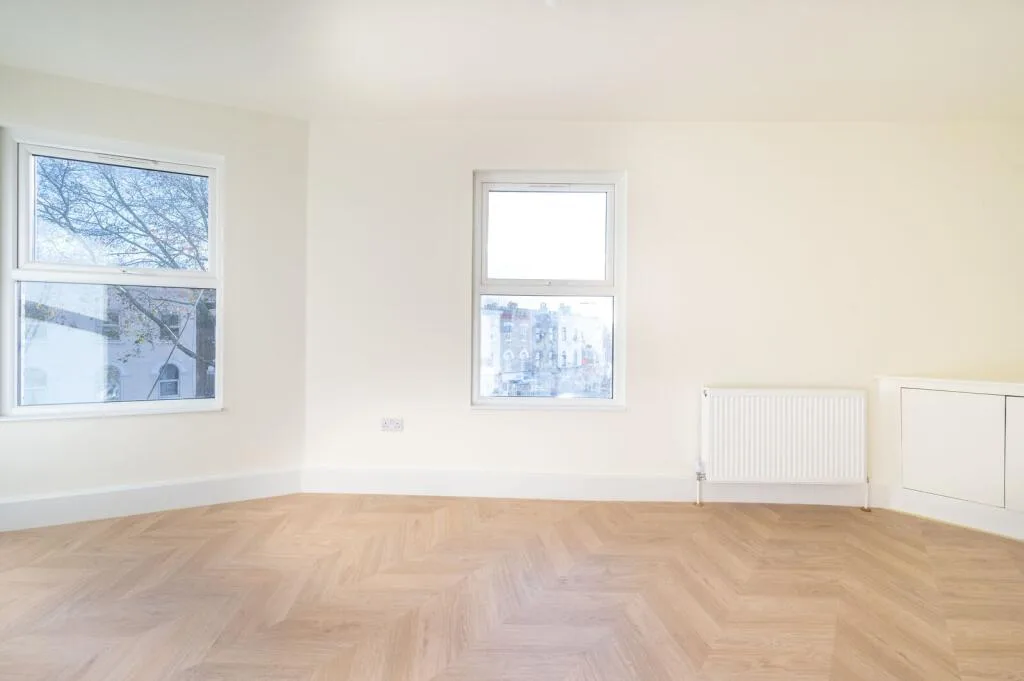 4 bedroom flat for rent
