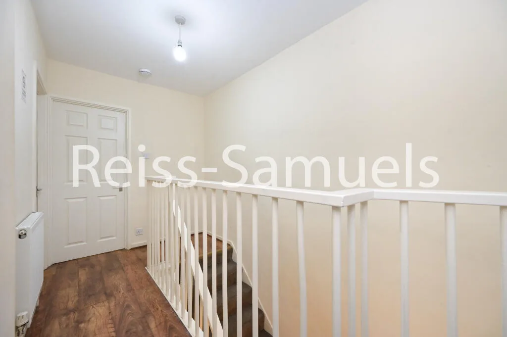 4 bedroom maisonette for rent