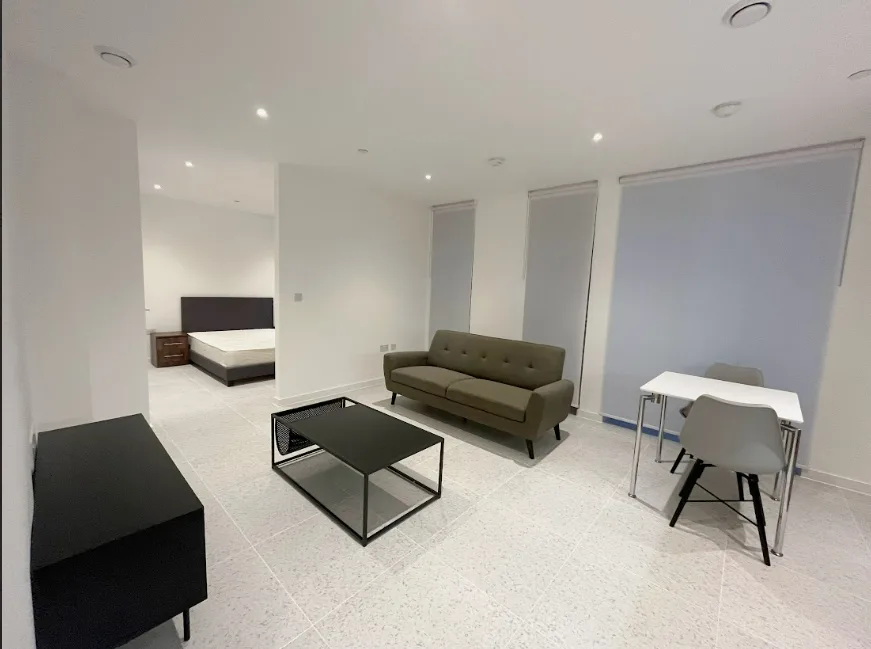 Studio flat for rent