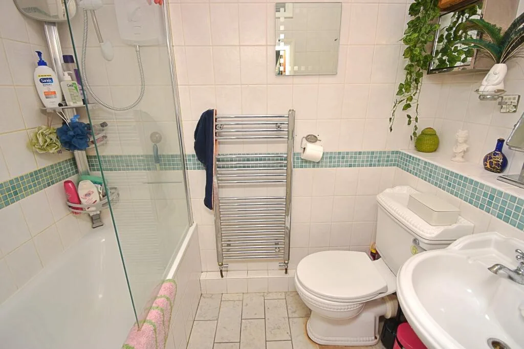 1 bedroom ground floor flat for rent