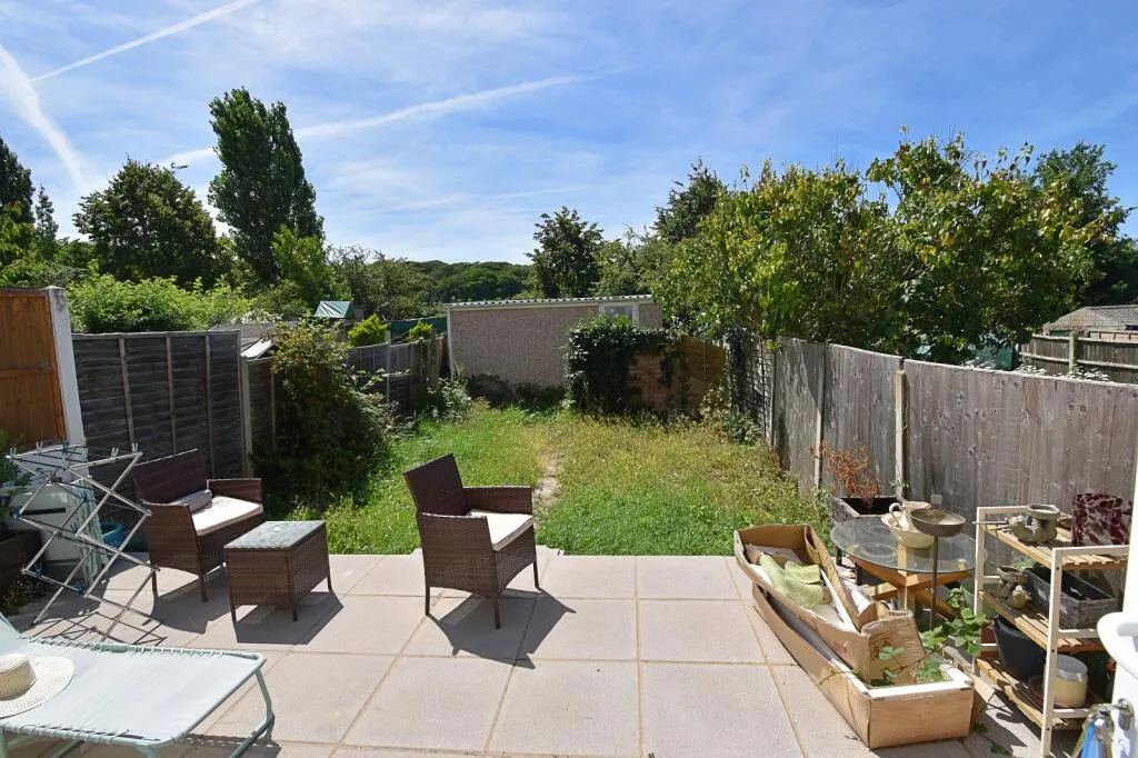 1 bedroom ground floor flat for rent