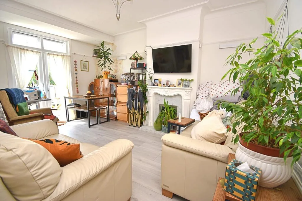 1 bedroom ground floor flat for rent