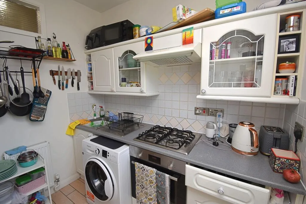 1 bedroom ground floor flat for rent