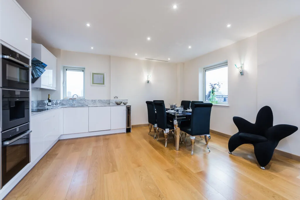 3 bedroom flat for rent