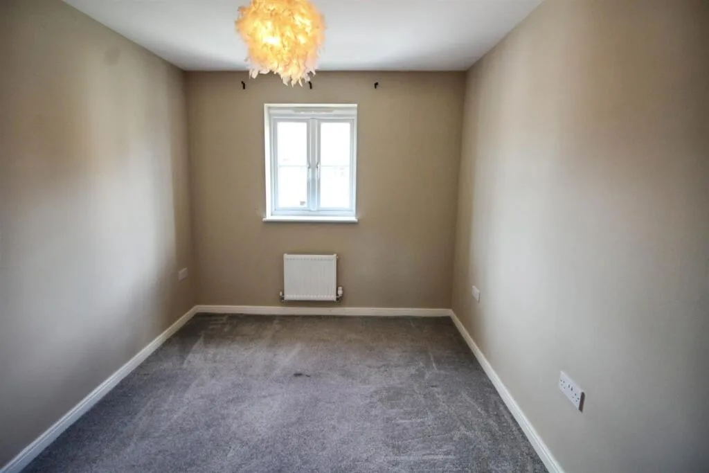 4 bedroom detached house for rent