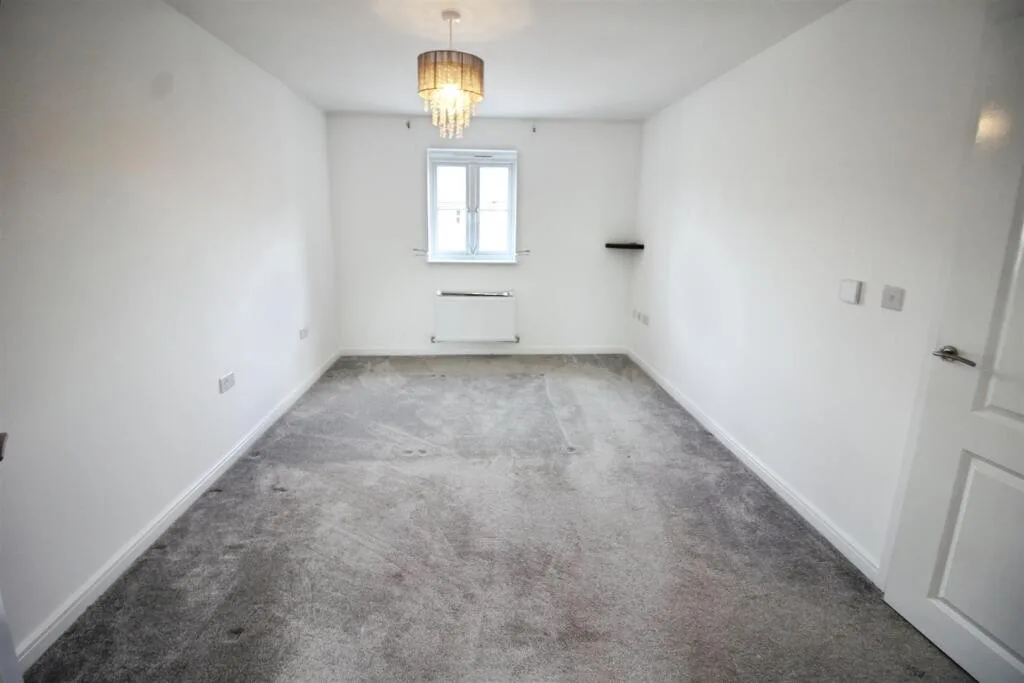 4 bedroom detached house for rent
