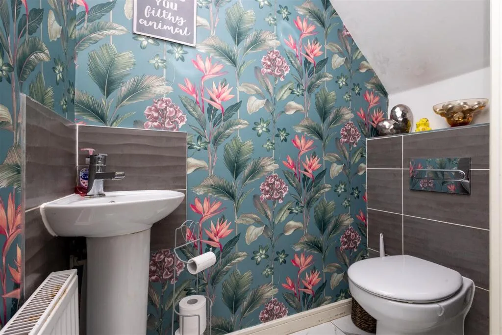 4 bedroom detached house for rent