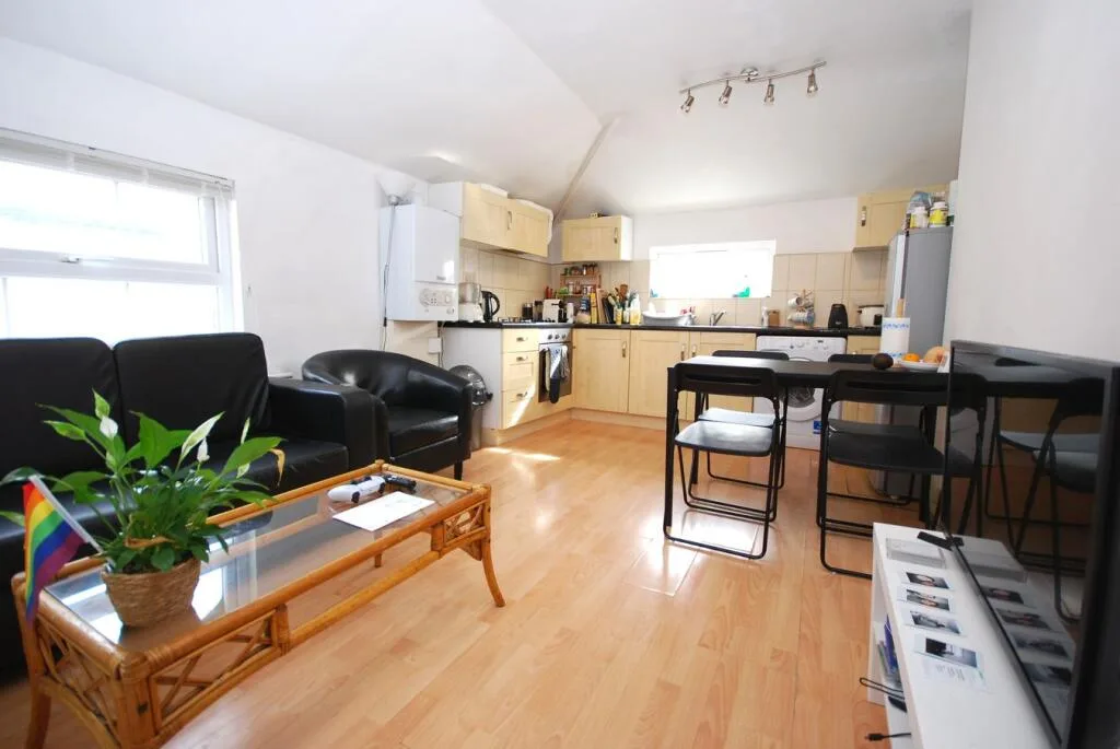 3 bedroom apartment for rent