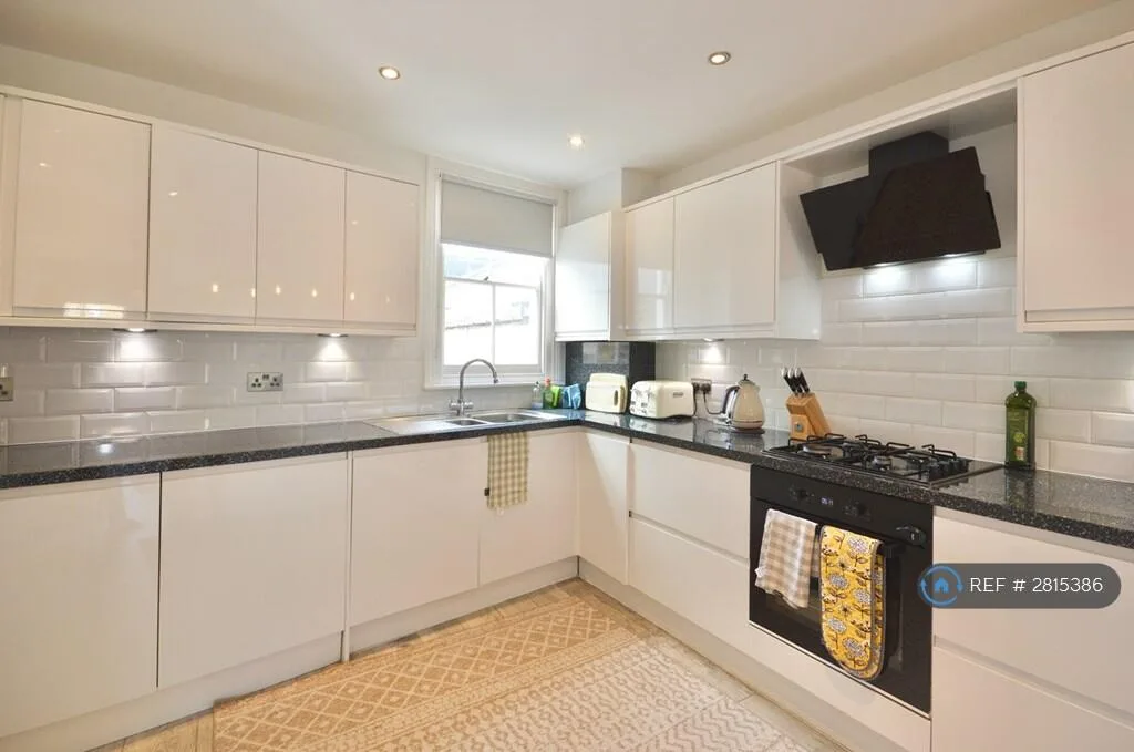 3 bedroom flat for rent