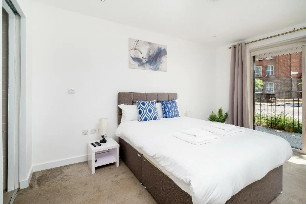 3 bedroom flat for rent