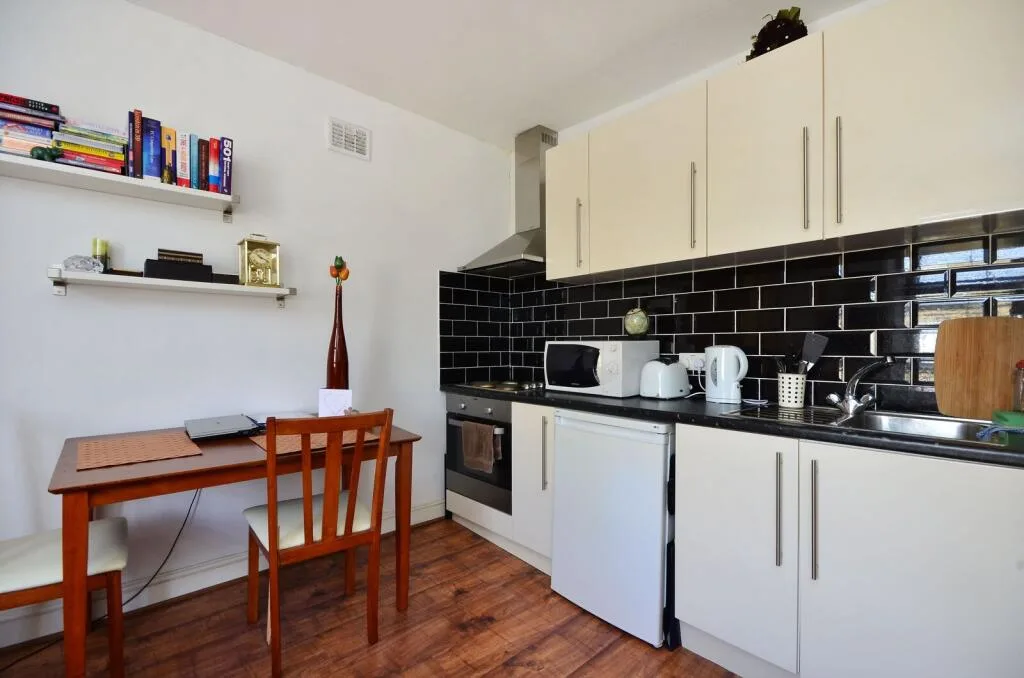 Studio flat for rent
