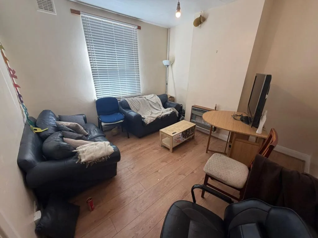 4 bedroom flat for rent