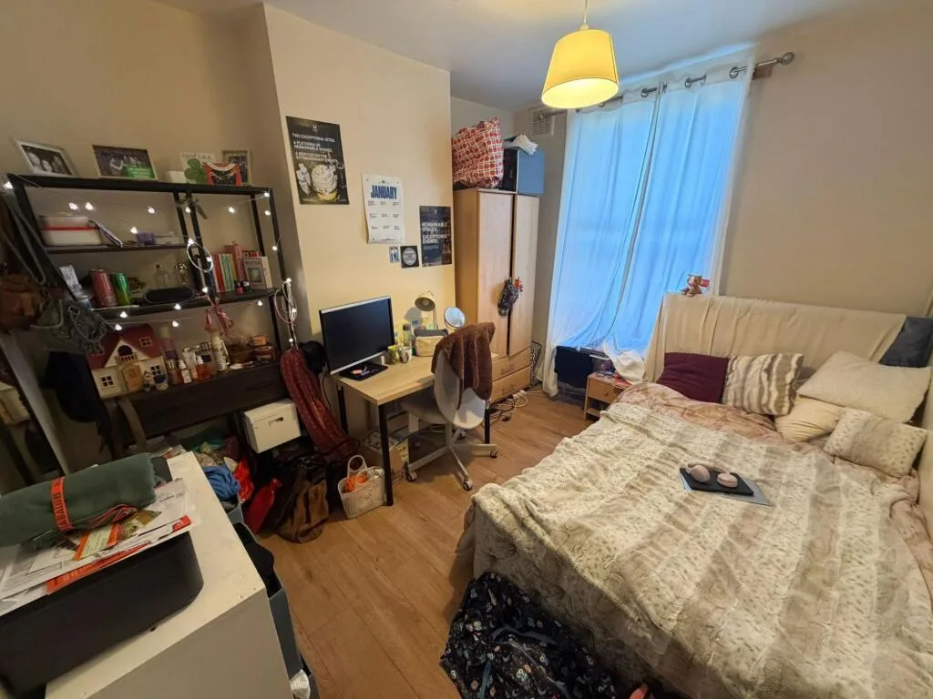 4 bedroom flat for rent