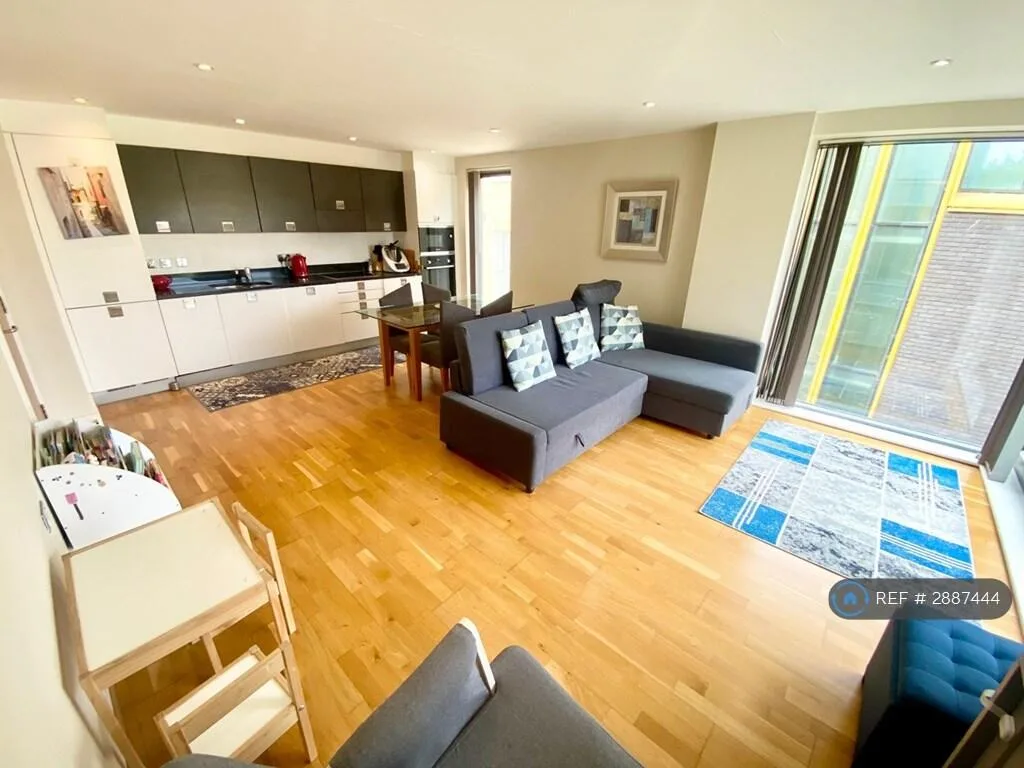 2 bedroom flat for rent