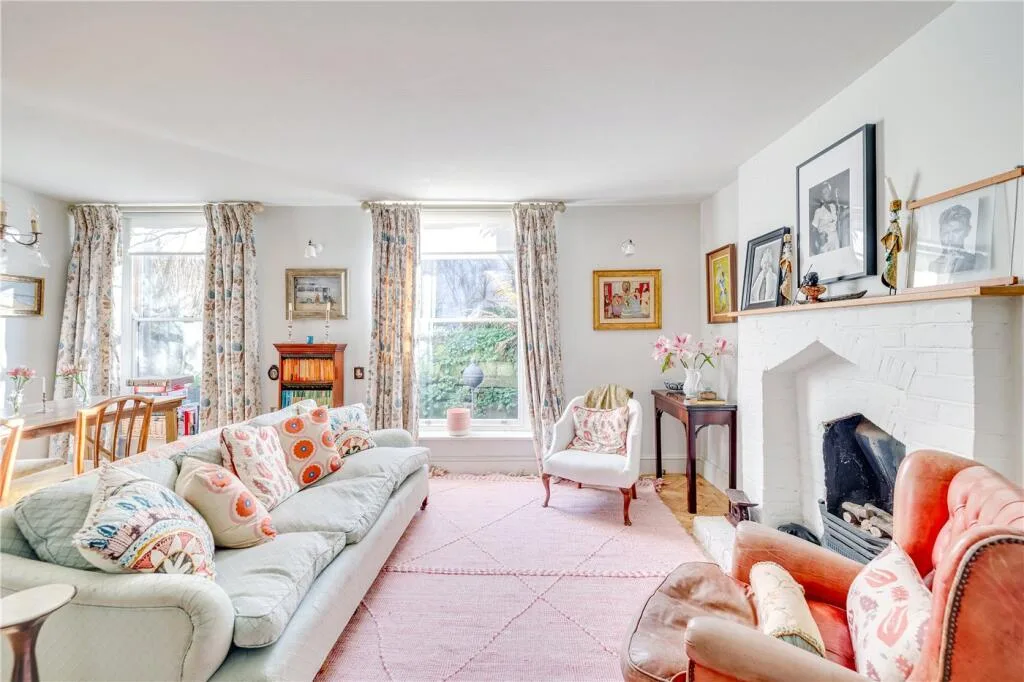 1 bedroom maisonette for rent