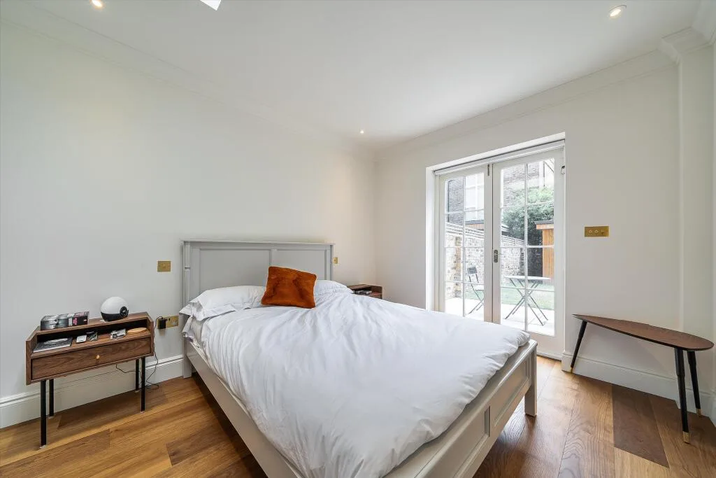 2 bedroom detached house for rent