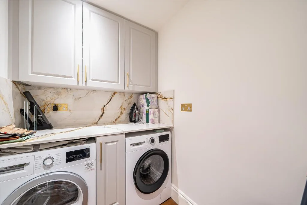 2 bedroom detached house for rent