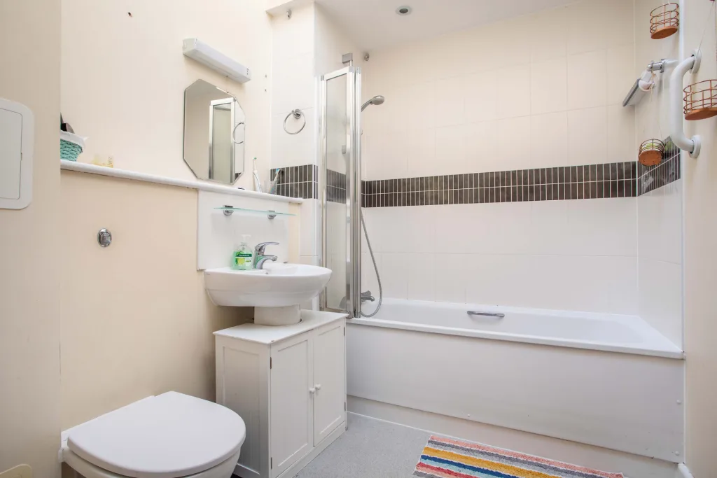 2 bedroom duplex for rent