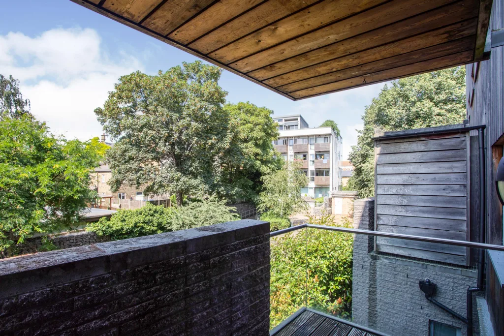 2 bedroom duplex for rent