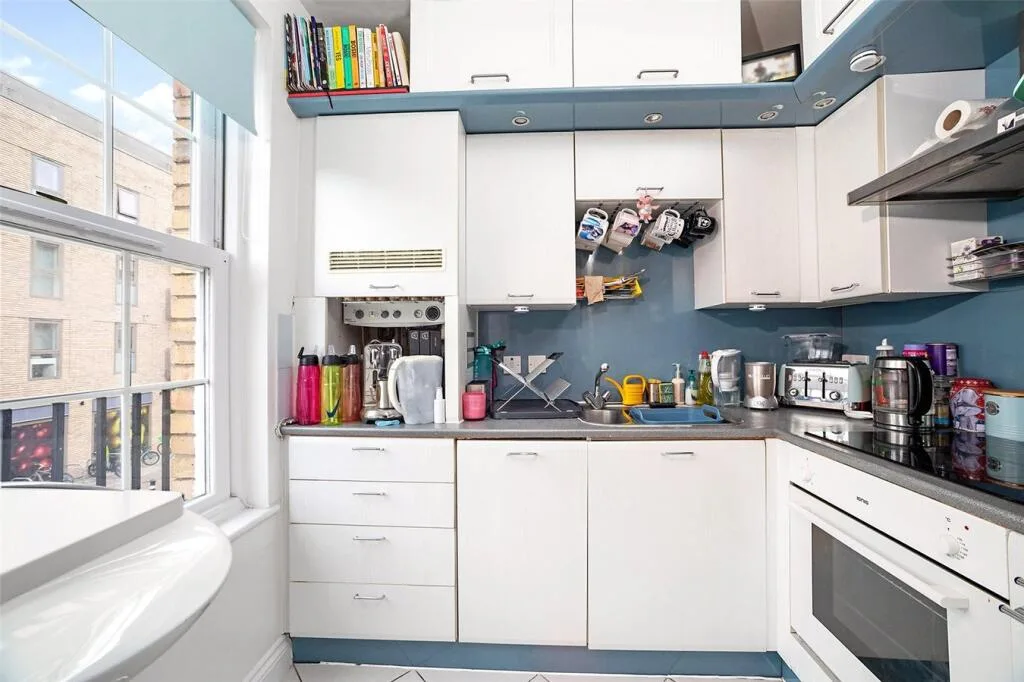 2 bedroom end of terrace house for rent