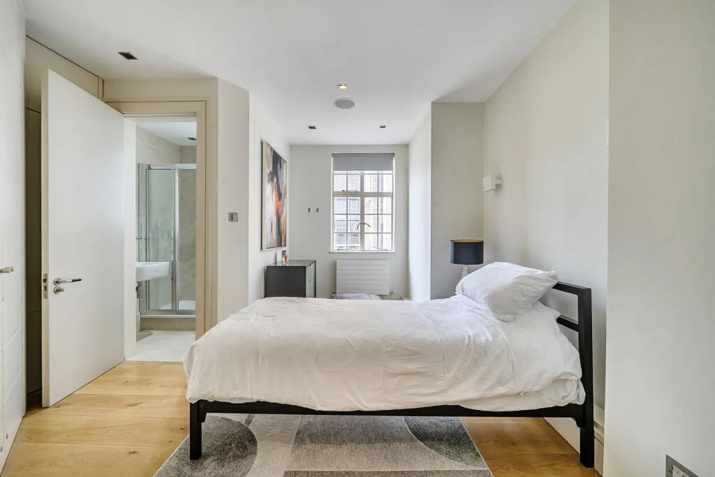 3 bedroom flat for rent