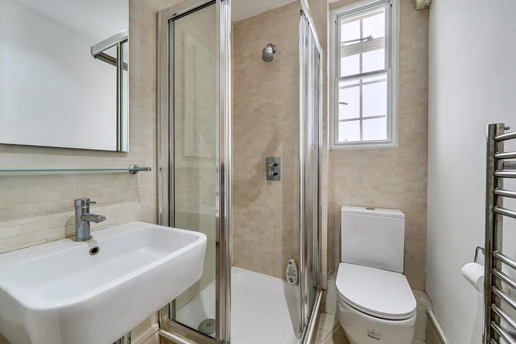3 bedroom flat for rent