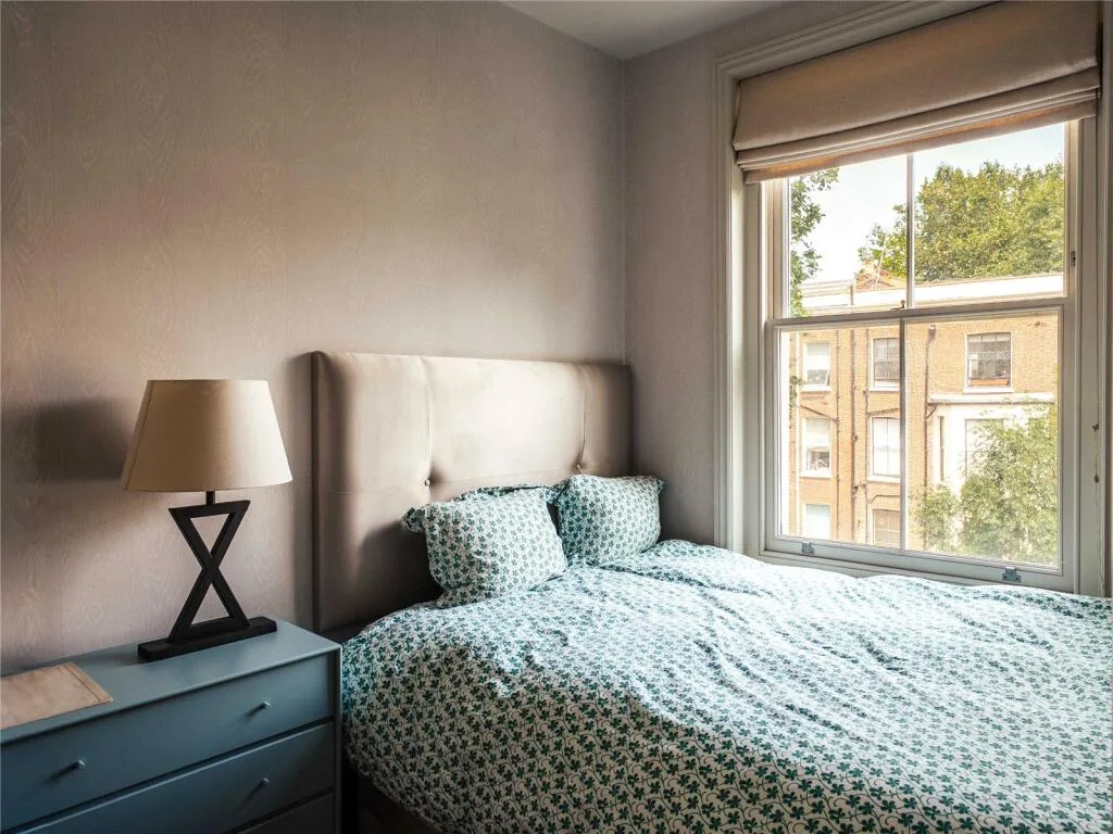 5 bedroom terraced house for rent