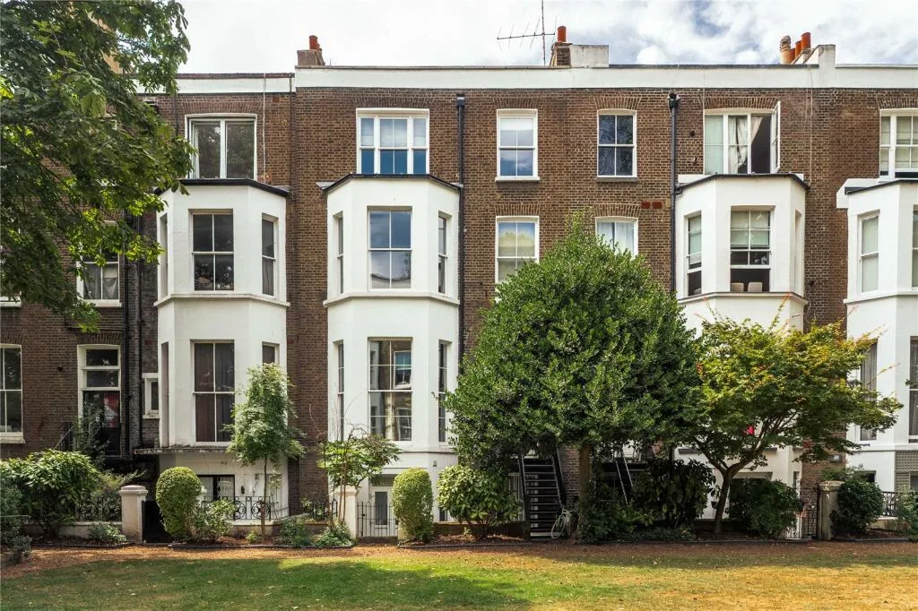 5 bedroom terraced house for rent