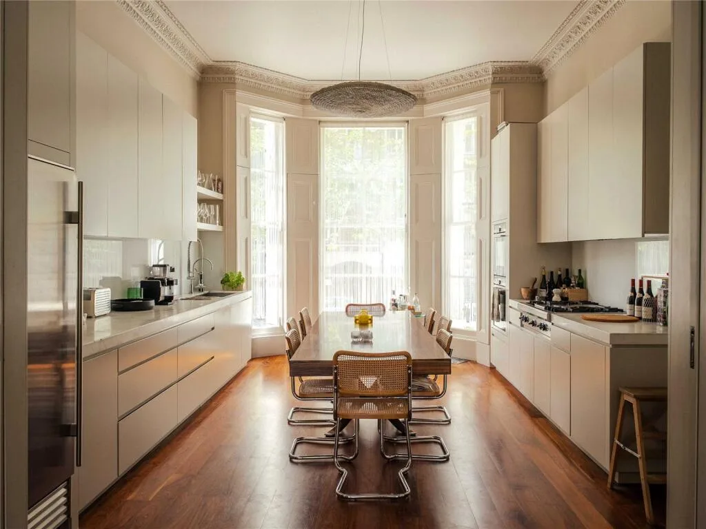 5 bedroom terraced house for rent