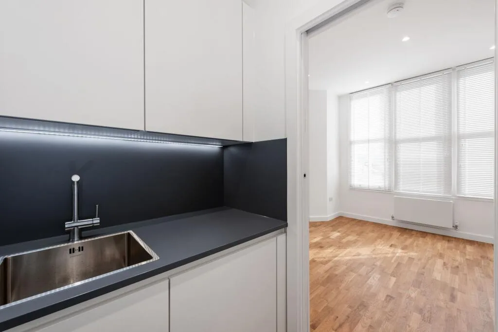 Ground floor studio flat for rent