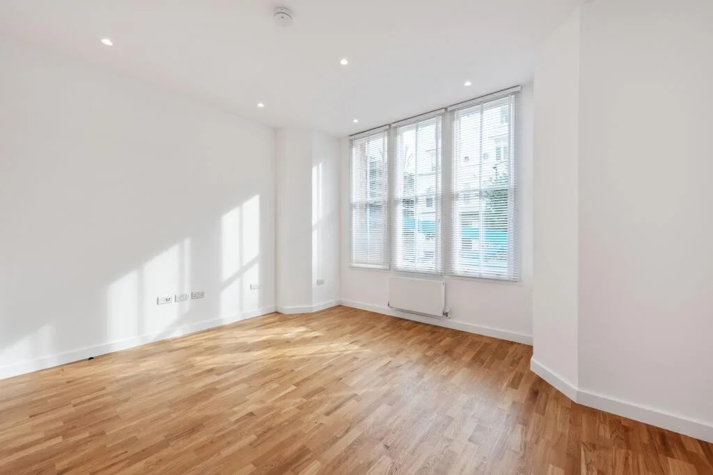 Ground floor studio flat for rent