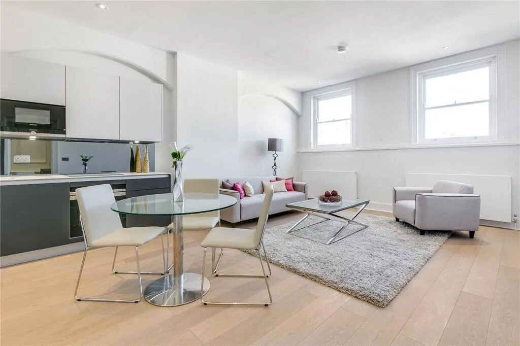 3 bedroom flat for rent
