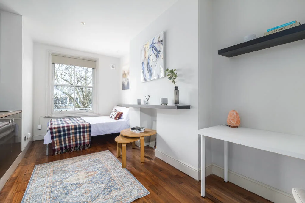 Studio flat for rent