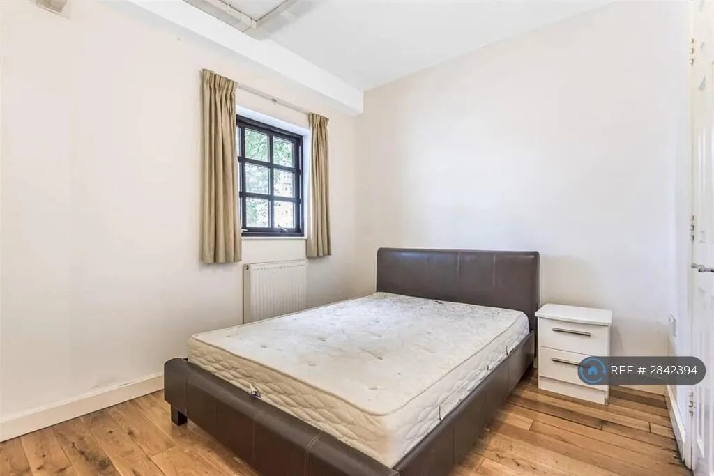 1 bedroom house share for rent