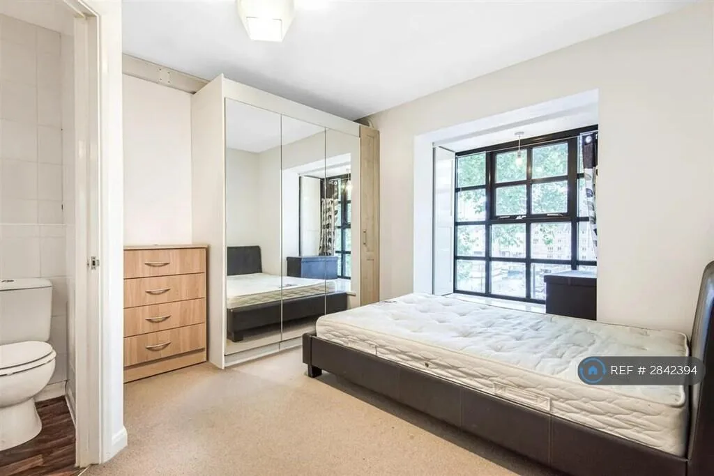 1 bedroom house share for rent