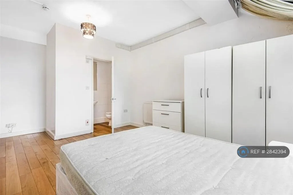 1 bedroom house share for rent
