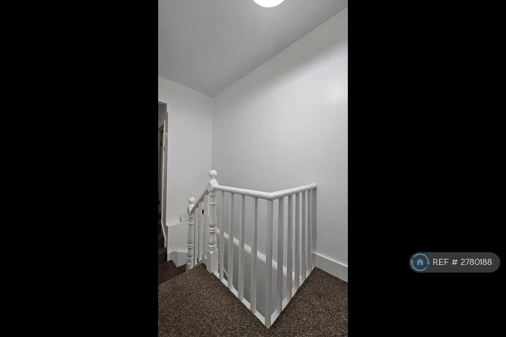 4 bedroom semi-detached house for rent