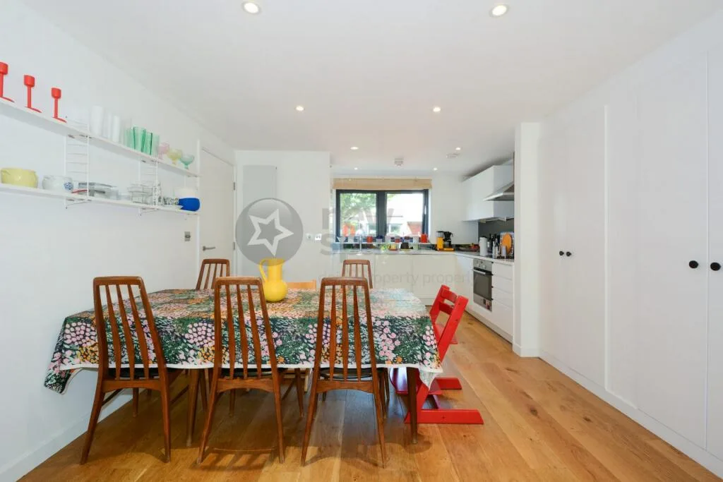 4 bedroom house for rent