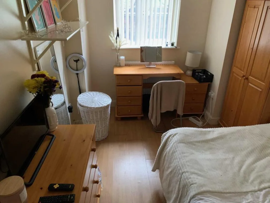 5 bedroom flat for rent
