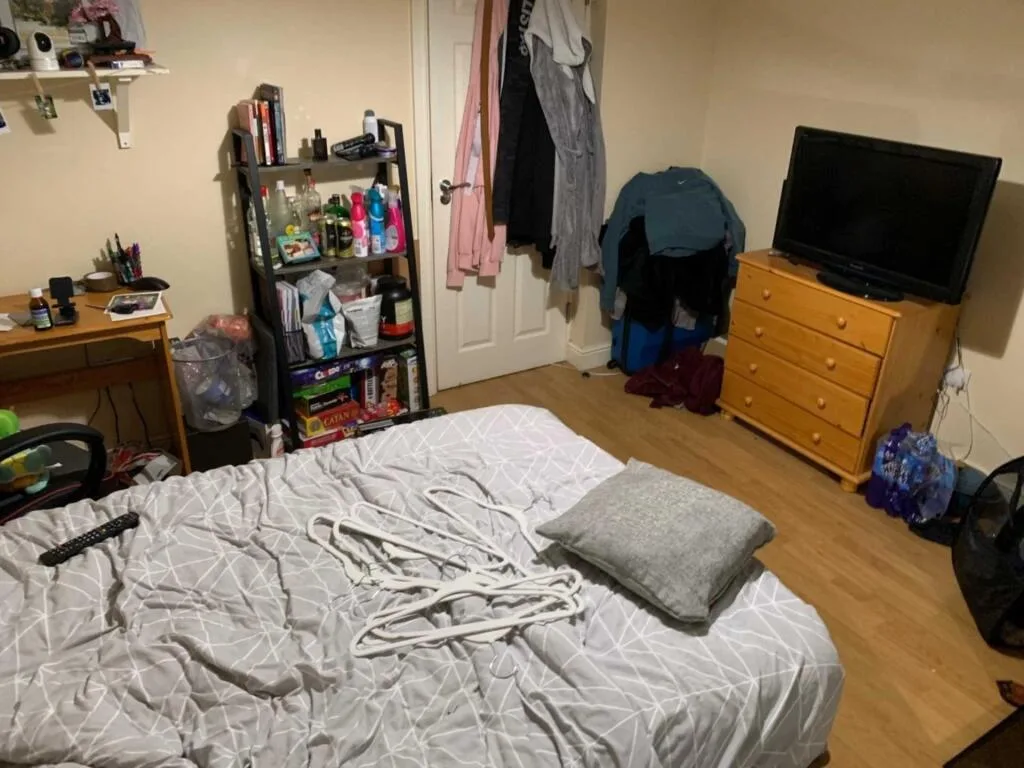 5 bedroom flat for rent