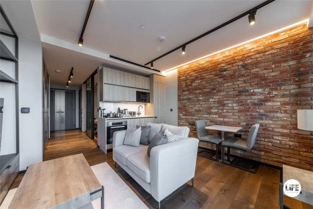 Studio flat for rent