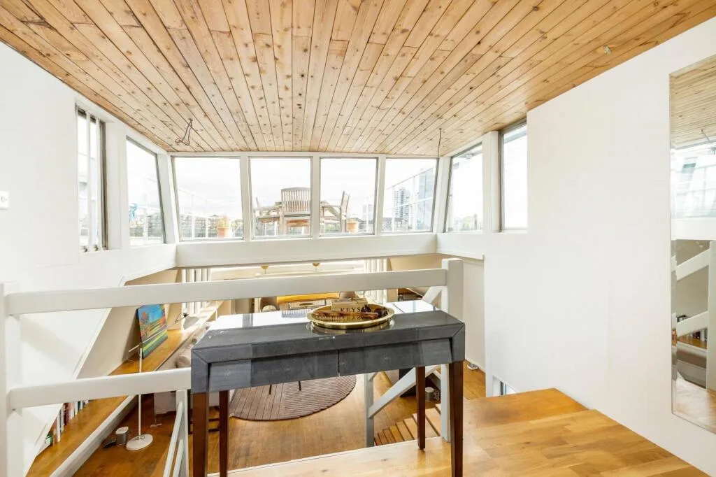 2 bedroom house boat for rent