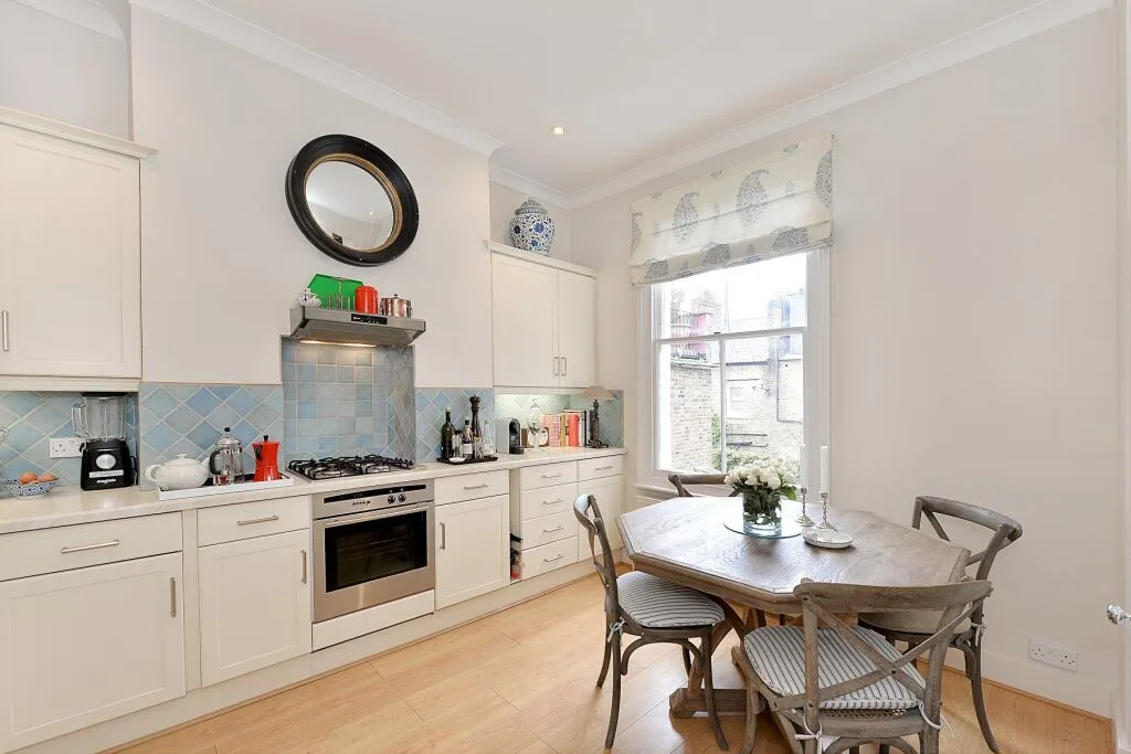 3 bedroom flat for rent