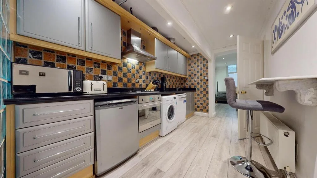 2 bedroom flat for rent